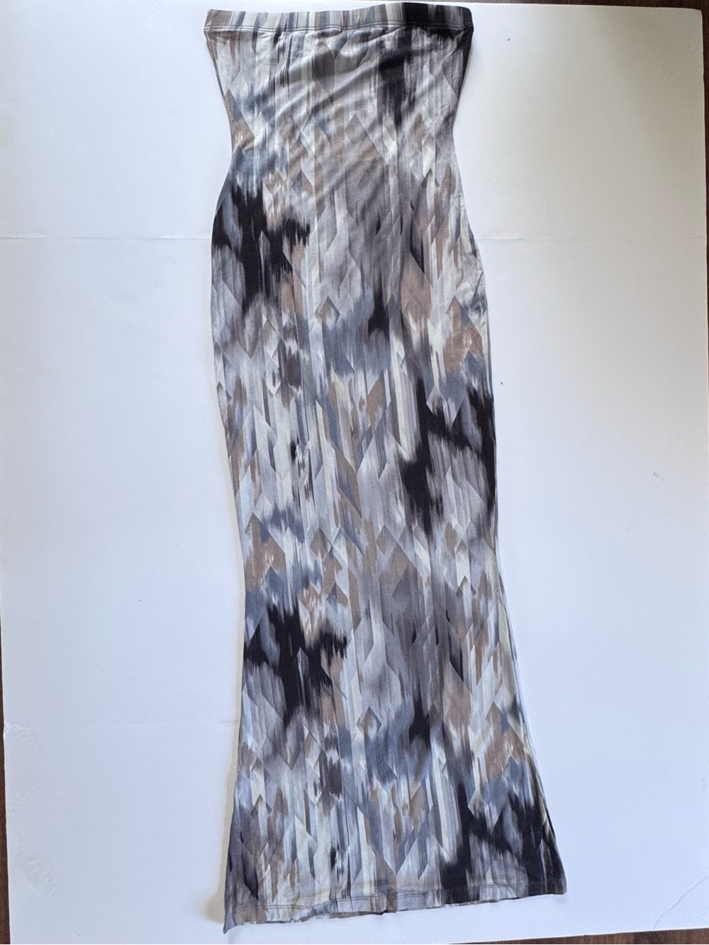 Fashion Nova Feminine Strapless Abstract Maxi Dress - Gray & Black, Size Small - Picture 3 of 6